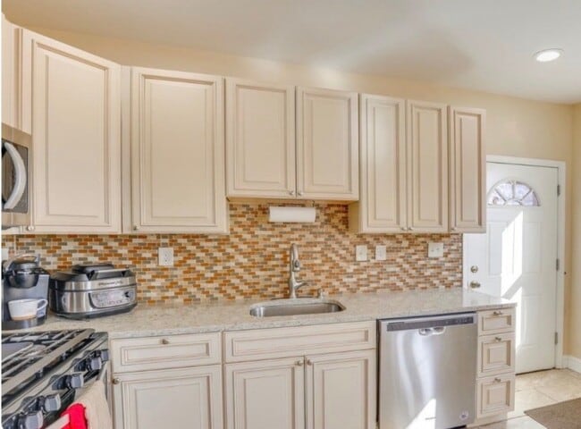 Photo - 4302 Woodlea Ave
