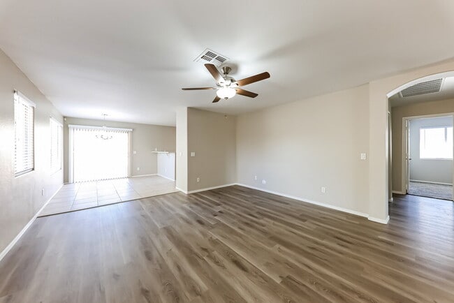 Photo - 6054 W Jones Ave