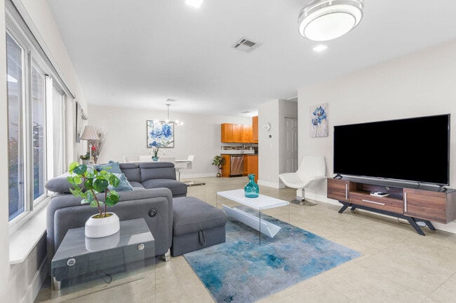 Photo - 2425 NE 25th Pl Unidad ID1018191P