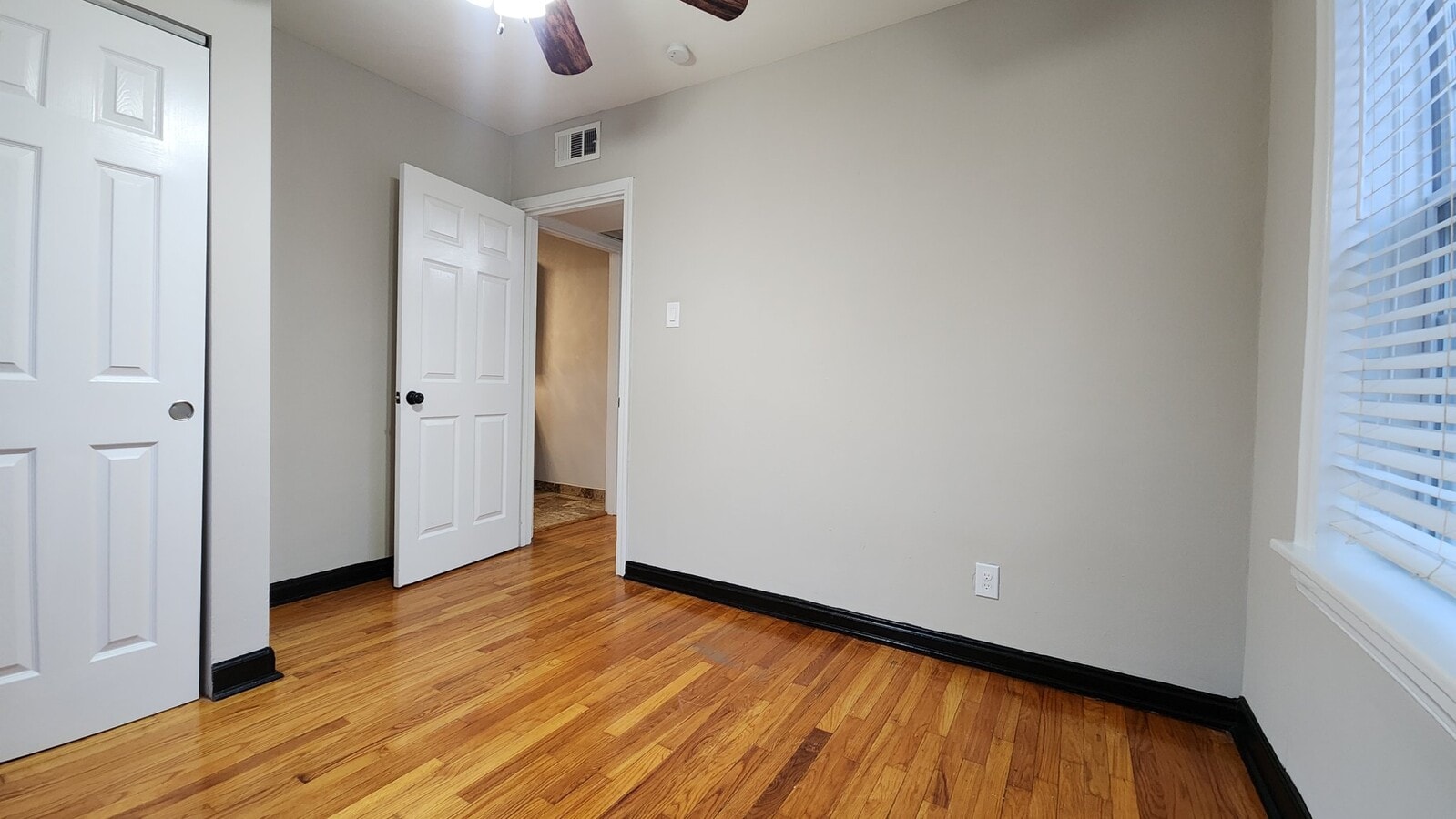 Photo - 1019 Sanford Ave Unidad 1020