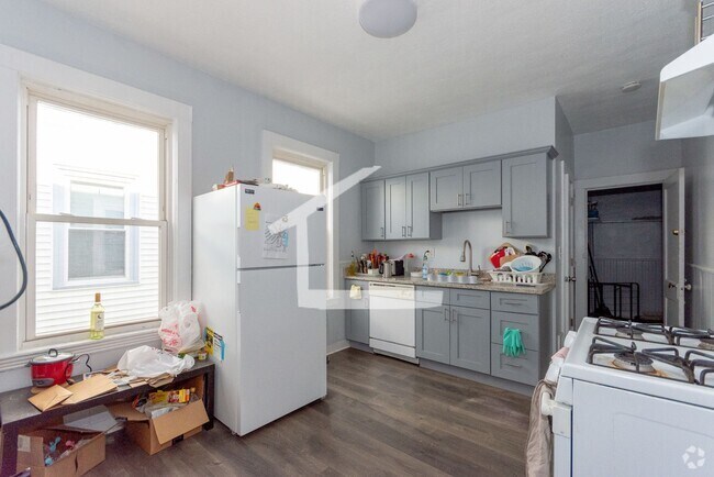 Building Photo - Chester 4-Bed Rental