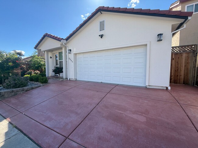 Building Photo - New Build in Established Neighborhood