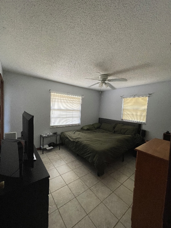 Photo - 1300 Emerson Dr NE