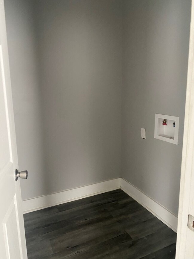 Photo - 1335 W 13th St Unit #2