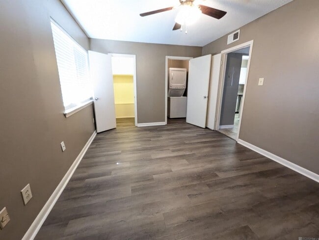Photo - 1701 Lobdell Ave