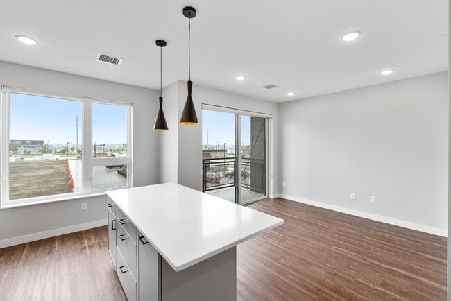 Photo - Uptown & Main