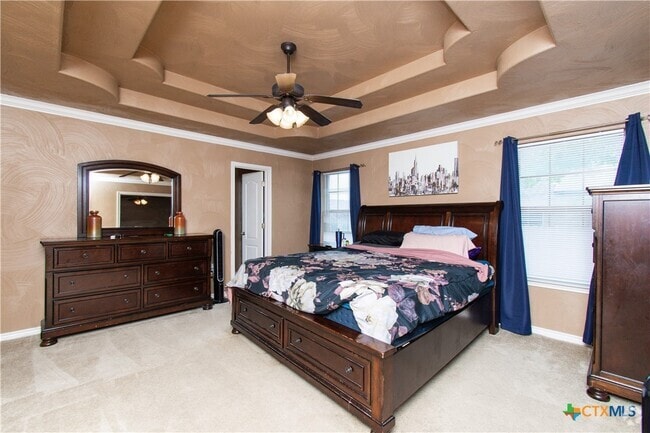 Building Photo - 305 Hedy Dr Rental