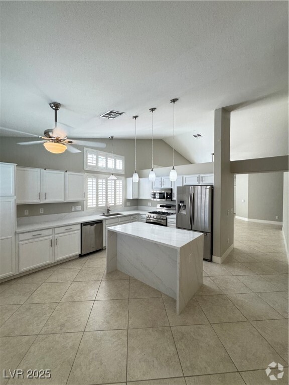 Building Photo - 694 Riverband Pl Rental