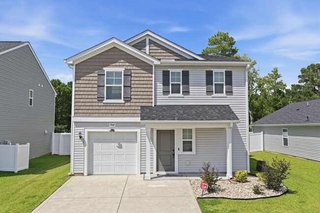 Building Photo - 7047 Woodline Dr