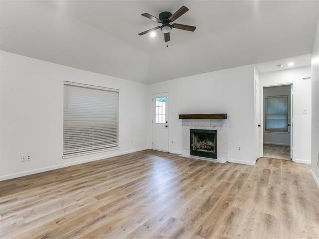 Photo - 333 Banyan Dr