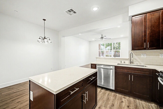 Kitchen - Paseo Village