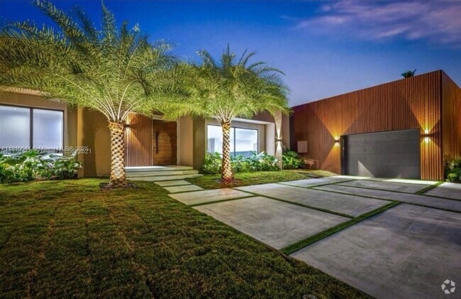 Building Photo - 223 S Shore Dr Rental