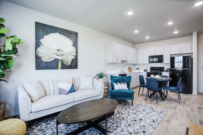 Photo - Vintage at Washington Station