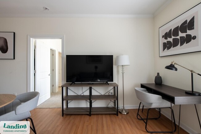 Photo - 2001 E Broad St Unidad 412.1407063