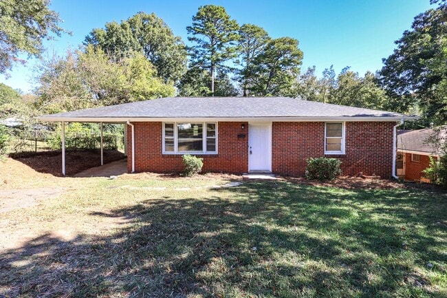 Building Photo - Newly renovated Ranch style 3 bedroom 1 ba...