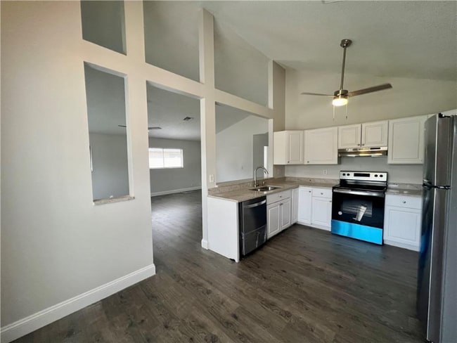 Photo - 22750 Pickerel Cir