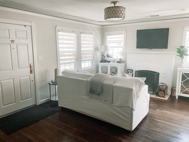 Photo - 2315 Dwight Way