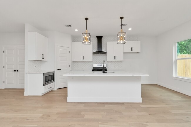 Photo - 2813 Drew St