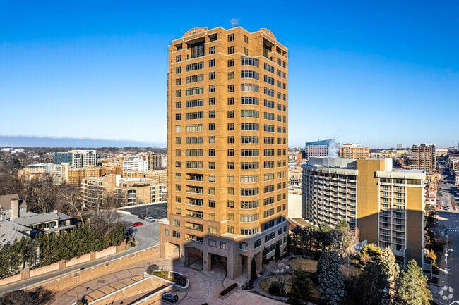 Photo - Alameda Towers