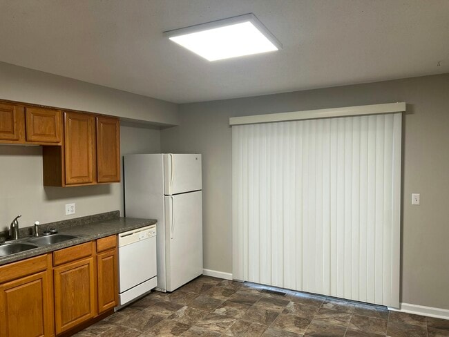 Building Photo - 96 Mesa Rd Unit D