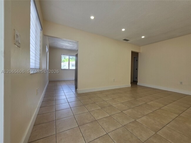 5290 NW 2nd St Unit 1