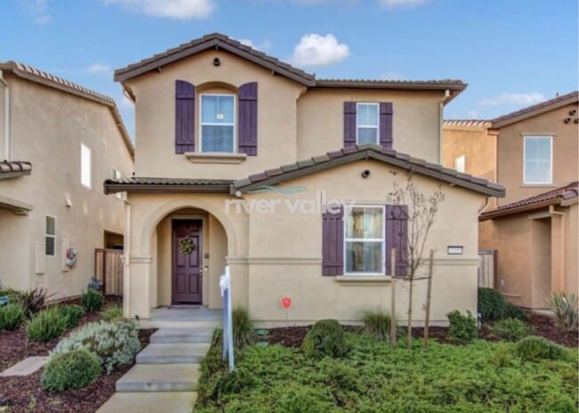 Stunning Natomas 5/3! PLEASE READ ENTIRE A... - Stunning Natomas 5/3! PLEASE READ ENTIRE A... House