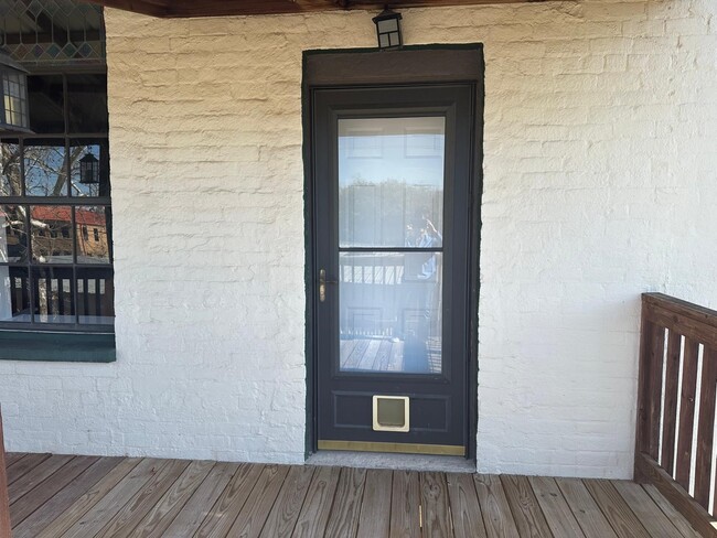 Photo - 519 Spring St Unit E