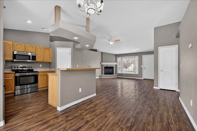 Photo - GREAT LOCATION - 3bd/2ba Home w/Room to Park Your Toys!