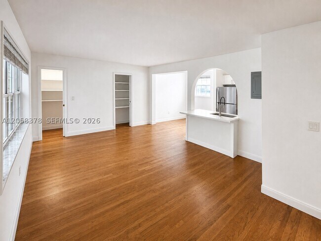 Photo - 1561 W 2nd Ct Unit 2