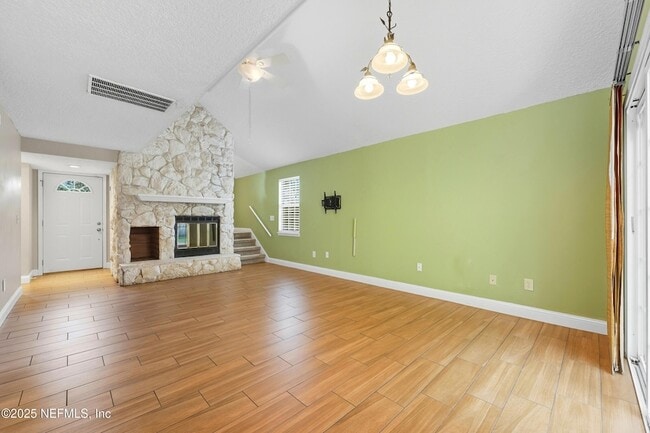 Photo - 8542 Goldeneye Ln
