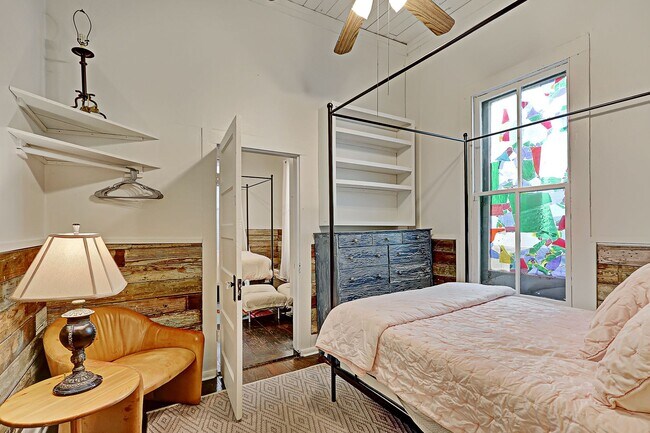 Photo - 1012 Dart St Unidad B