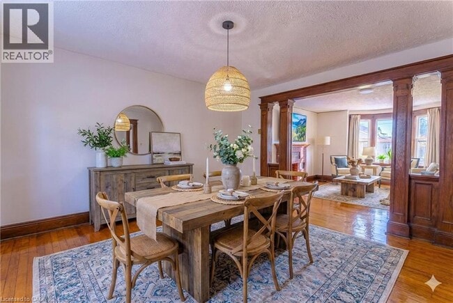 Photo - 1369 Main St E Unité 2