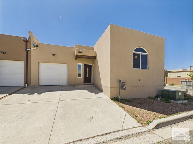 Building Photo - Bright & Airy | Spacious Kitchen, A/C & Ga... Rental