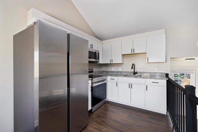 Photo - 3800 Memorial Blvd