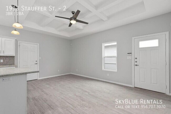 Photo - 1913 Stauffer St.-2 Unit 2