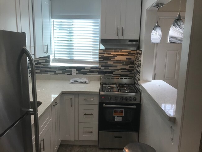 Photo - 2544 S Bentley Ave