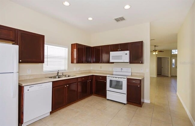 Photo - 2111 Conifer Ave