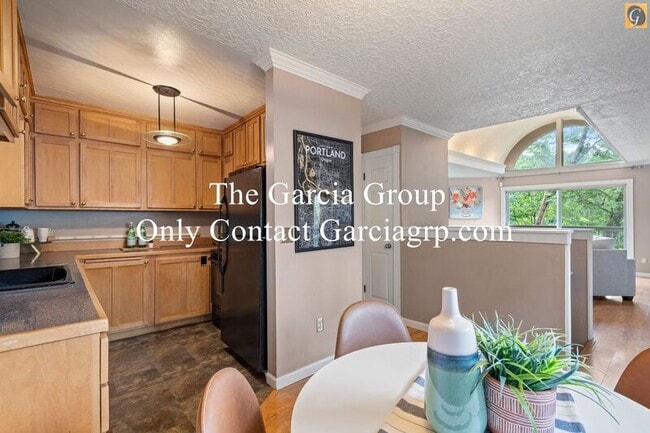 Photo - 843 SW Broadway Dr Unit #61