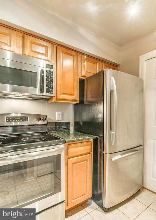 Building Photo - 3305 Wyndham Cir Unit 156 Rental