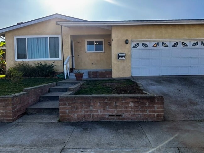 Photo - Clairemont Mesa House with Pool