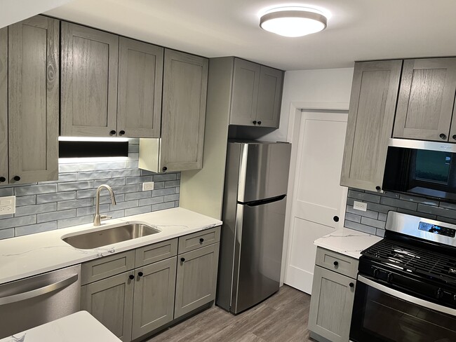 Photo - 1032 Auburn Ln Unit 1032 Auburn Lane