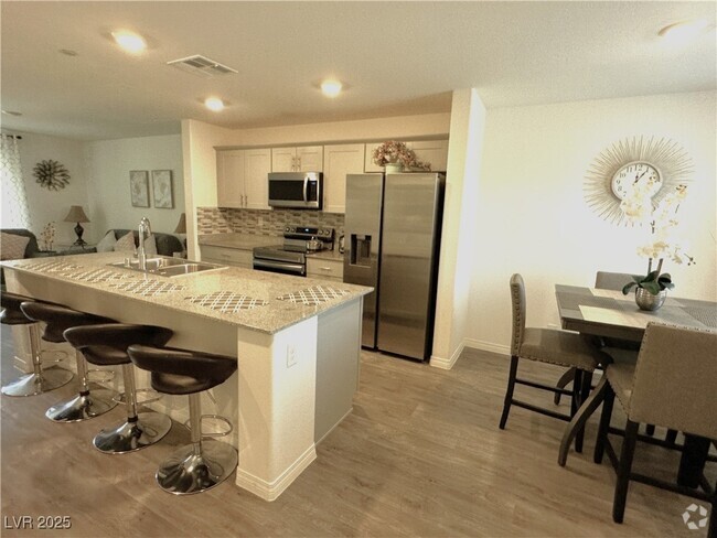 Building Photo - 2853 Tahiti Grape Wy Rental