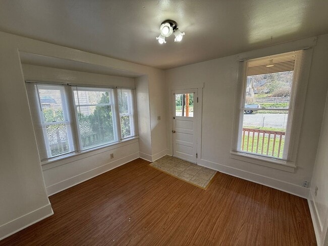 Photo - 315 Jefferson St