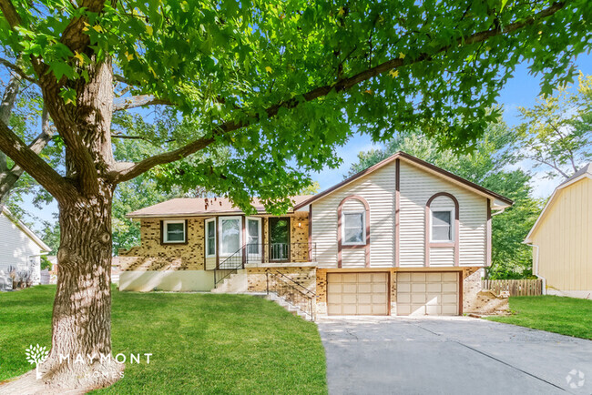 Building Photo - Stylish 3-Bedroom Retreat in Gladstone, MO Rental