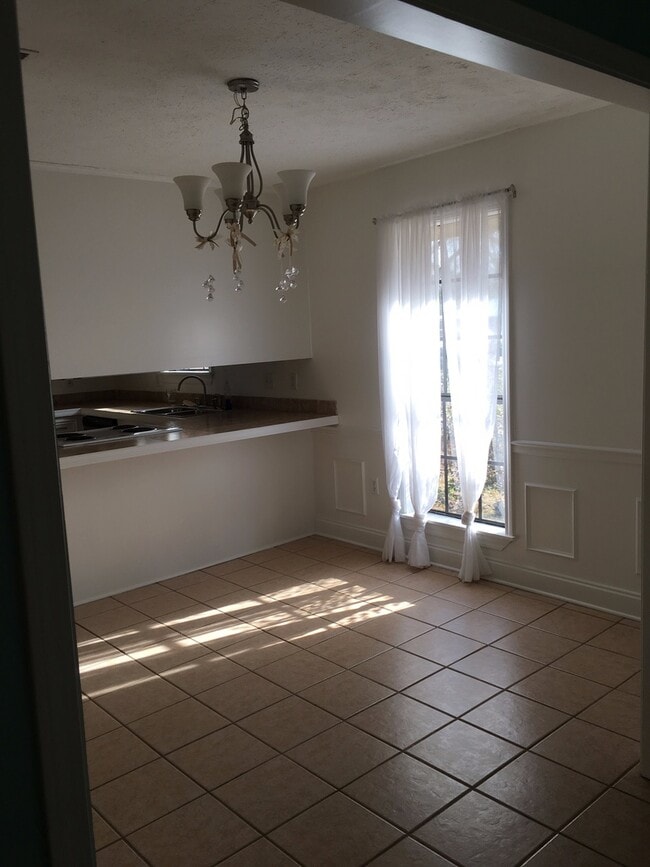 Photo - Great 3 Bed / 2 Bath For Rent in Madison