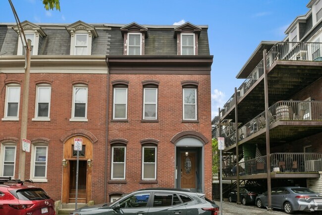 Building Photo - 1 Beckler Ave Unit 3 Rental