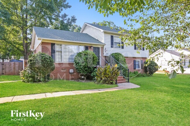 Photo - 2516 Tall Pines Ln