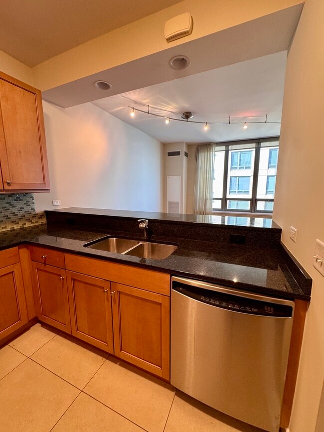 Photo - 600 N Lake Shore Dr Unit 3810