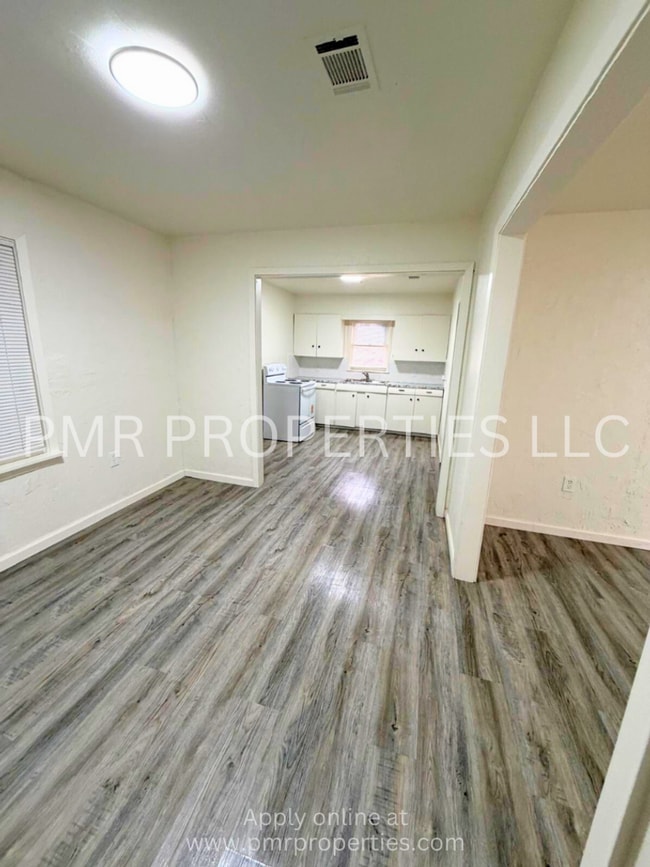 Photo - 2 Bedrooms/1 Bathroom House