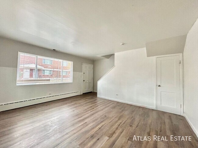 Photo - 1853 W Mosier Pl